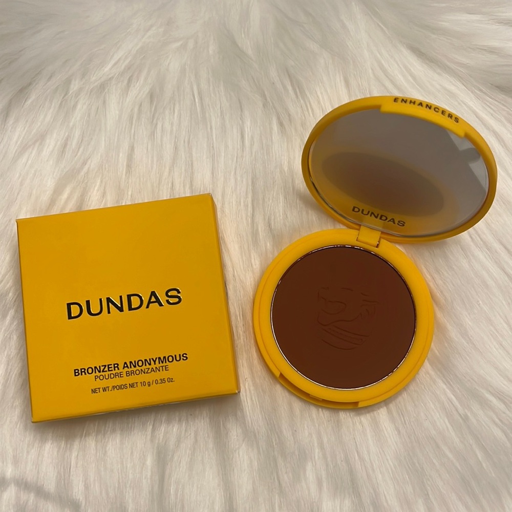 DUNDAS Beauty Bronzer Anonymous - Step 6 in Matte Rich Terracotta